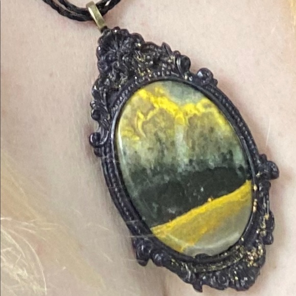 Handmade bumblebee jasper cabochon set in hand poured resin - Picture 2 of 3